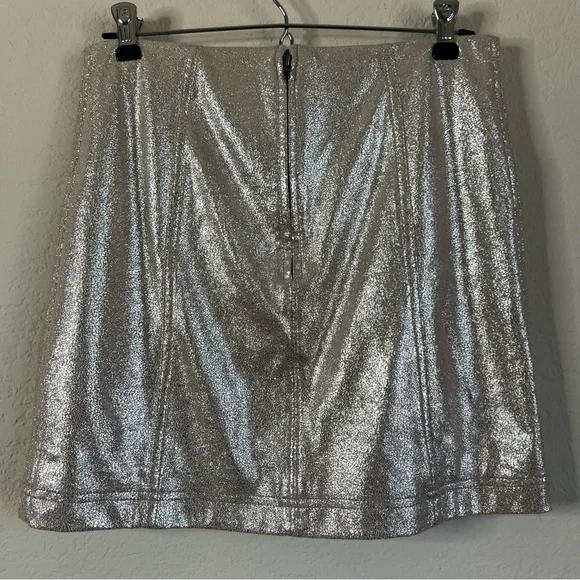 Free People Modern Femme metallic rose gold crackle suede mini skirt size 4 - Picture 5 of 11